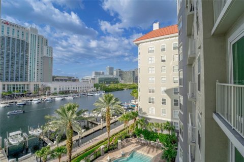 Condo in Tampa, Florida, 3 bedrooms  № 2094802 - photo 3