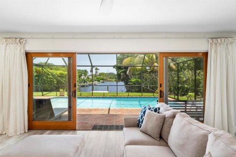 Casa en venta en Lake Clarke Shores, Florida, 4 dormitorios, 198.25 m2 № 2272618 - foto 19