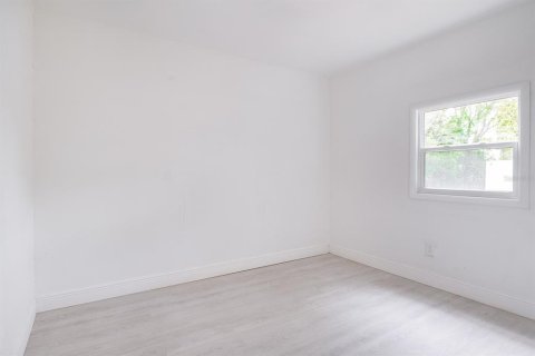 House in Melbourne, Florida 2 bedrooms, 80.64 sq.m. № 1844672 - photo 8