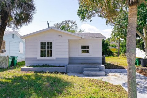 House in Melbourne, Florida 2 bedrooms, 80.64 sq.m. № 1844672 - photo 14