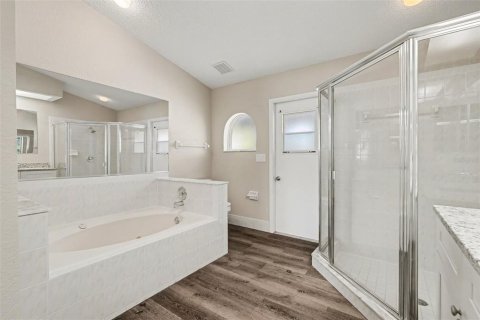 House in Weeki Wachee, Florida 3 bedrooms, 210.14 sq.m. № 2122166 - photo 26