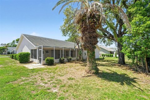 House in Weeki Wachee, Florida 3 bedrooms, 210.14 sq.m. № 2122166 - photo 30