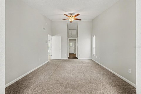 House in Weeki Wachee, Florida 3 bedrooms, 210.14 sq.m. № 2122166 - photo 24