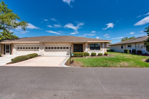 Condo in Sun City Center, Florida, 2 bedrooms  № 2215084 - photo 25