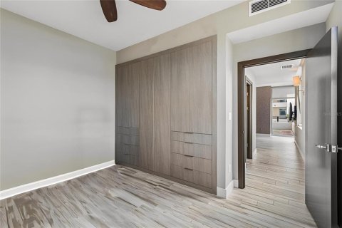Condo in Tampa, Florida, 2 bedrooms № 2197505 - photo 18