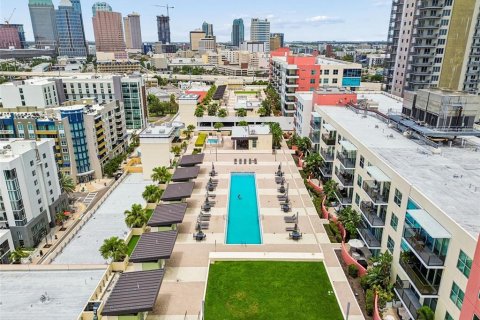 Condo in Tampa, Florida, 2 bedrooms № 2197505 - photo 28