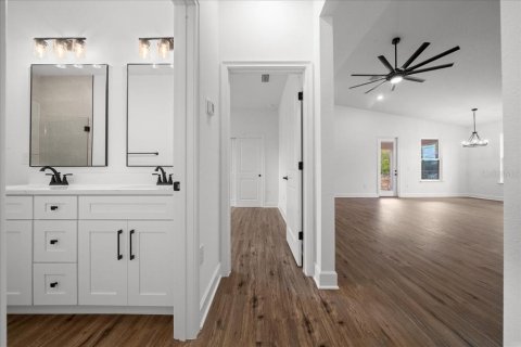 Villa ou maison à vendre à Spring Hill, Floride: 4 chambres, 191.47 m2 № 2142985 - photo 28