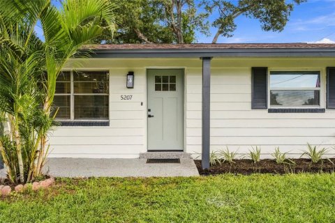 Casa en venta en Saint Petersburg, Florida, 4 dormitorios, 147.16 m2 № 2383820 - foto 6
