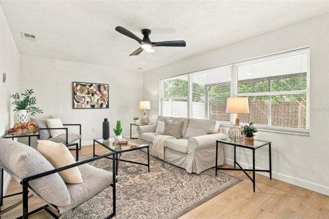 Casa en venta en Saint Petersburg, Florida, 4 dormitorios, 147.16 m2 № 2383820 - foto 18