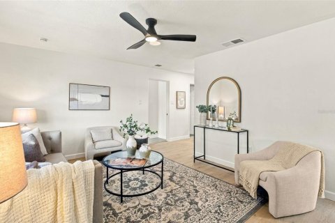 Casa en venta en Saint Petersburg, Florida, 4 dormitorios, 147.16 m2 № 2383820 - foto 7