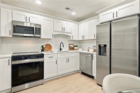 Casa en venta en Saint Petersburg, Florida, 4 dormitorios, 147.16 m2 № 2383820 - foto 11