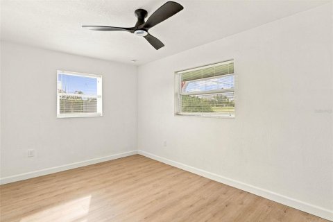 Casa en venta en Saint Petersburg, Florida, 4 dormitorios, 147.16 m2 № 2383820 - foto 25