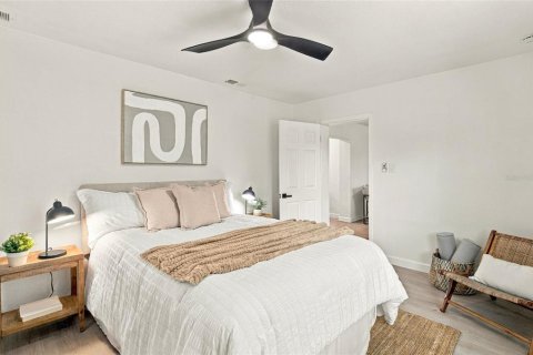 Casa en venta en Saint Petersburg, Florida, 4 dormitorios, 147.16 m2 № 2383820 - foto 14