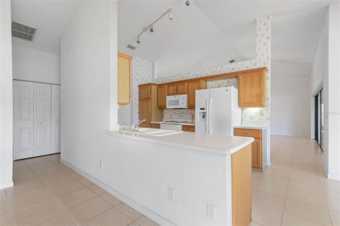 House in Palm Coast, Florida 3 bedrooms, 171.03 sq.m. № 1643347 - photo 20