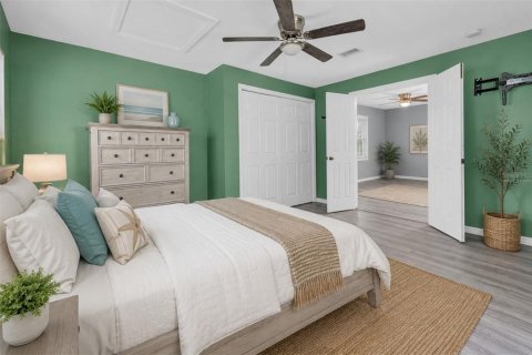House in Clearwater, Florida 3 bedrooms, 142.14 sq.m. № 2215702 - photo 14