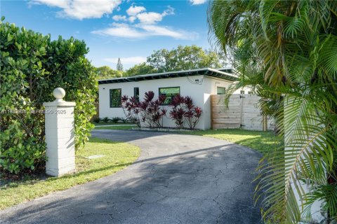 Villa ou maison à vendre à Miami, Floride: 3 chambres, 154.4 m2 № 2001159 - photo 8