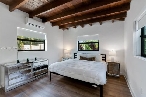 Villa ou maison à vendre à Miami, Floride: 3 chambres, 154.4 m2 № 2001159 - photo 7