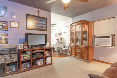 House in Homestead, Florida 2 bedrooms, 81.94 sq.m. № 1882187 - photo 13
