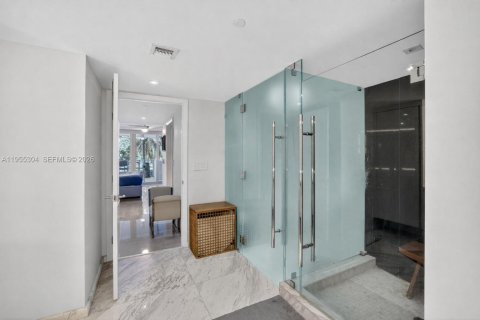 Condominio en venta en Fort Lauderdale, Florida, 2 dormitorios, 139.45 m2 № 2010735 - foto 11