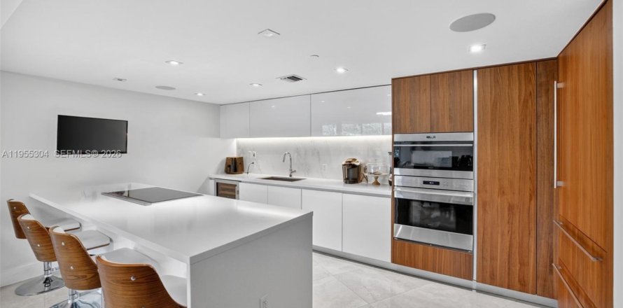 Condominio en Fort Lauderdale, Florida, 2 dormitorios  № 2010735