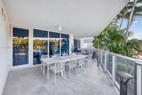 Condominio en venta en Fort Lauderdale, Florida, 2 dormitorios, 139.45 m2 № 2010735 - foto 17