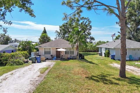 House in Venice, Florida 3 bedrooms, 100.33 sq.m. № 2205884 - photo 3