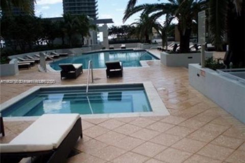Condominio en venta en Miami, Florida, 2 dormitorios, 127.09 m2 № 2013196 - foto 17