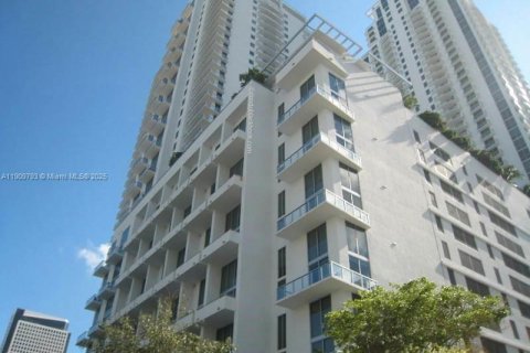 Condominio en venta en Miami, Florida, 2 dormitorios, 127.09 m2 № 2013196 - foto 13