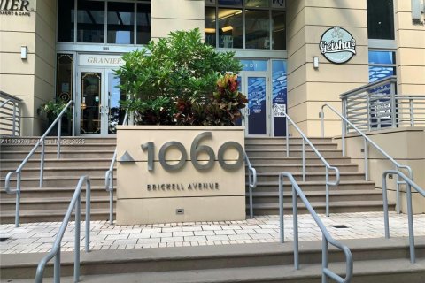 Condominio en Miami, Florida, 2 dormitorios  № 2013196