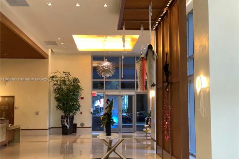 Condominio en venta en Miami, Florida, 2 dormitorios, 127.09 m2 № 2013196 - foto 14