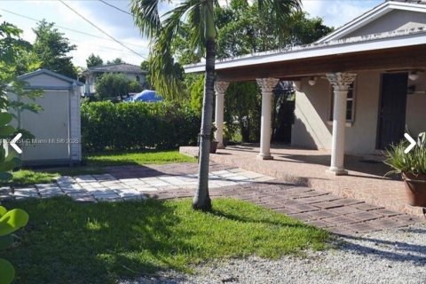 Villa ou maison à louer à Miami, Floride: 2 chambres № 1946396 - photo 3