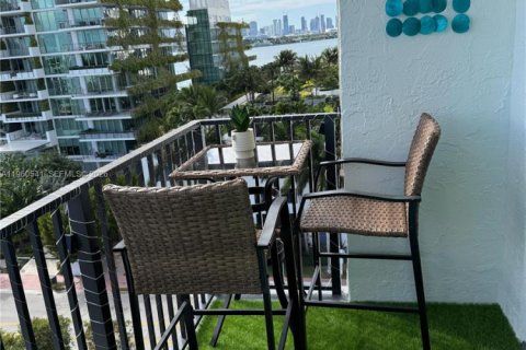 Condo in Miami Beach, Florida, 1 bedroom  № 2027406 - photo 15