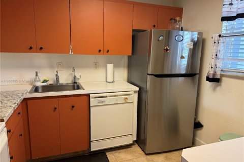 Copropriété à vendre à Margate, Floride: 2 chambres, 89 m2 № 1881958 - photo 16