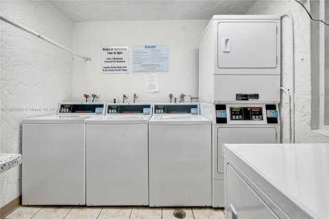 Copropriété à vendre à Margate, Floride: 2 chambres, 89 m2 № 1881958 - photo 14