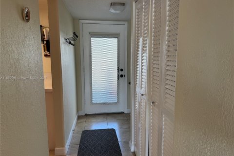 Copropriété à vendre à Margate, Floride: 2 chambres, 89 m2 № 1881958 - photo 20