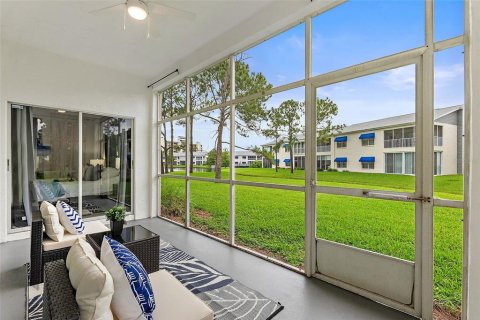 Condo in Largo, Florida, 2 bedrooms  № 1771316 - photo 25