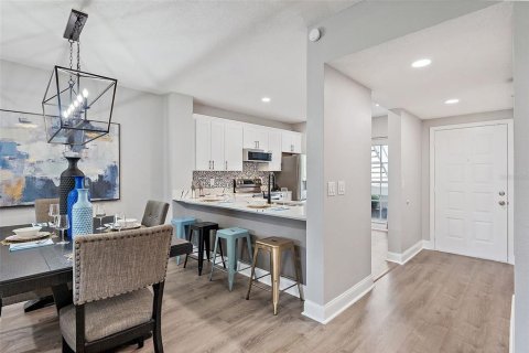 Condo in Largo, Florida, 2 bedrooms  № 1771316 - photo 4