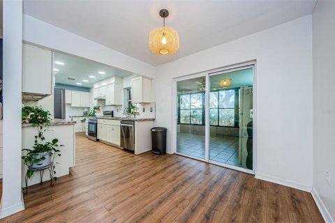 Villa ou maison à vendre à Saint Petersburg, Floride: 2 chambres, 111.11 m2 № 2306573 - photo 13