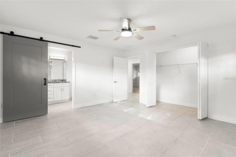 Villa ou maison à louer à Tampa, Floride: 4 chambres, 241.82 m2 № 2118253 - photo 22