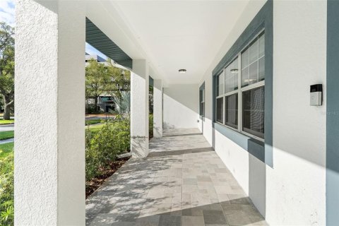 Villa ou maison à louer à Tampa, Floride: 4 chambres, 241.82 m2 № 2118253 - photo 5