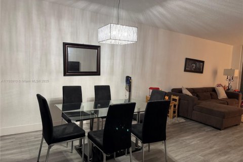 Copropriété à vendre à Sunny Isles Beach, Floride: 1 chambre, 93.37 m2 № 2049934 - photo 16