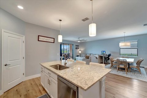 House in Bradenton, Florida 4 bedrooms, 188.78 sq.m. № 1836988 - photo 24
