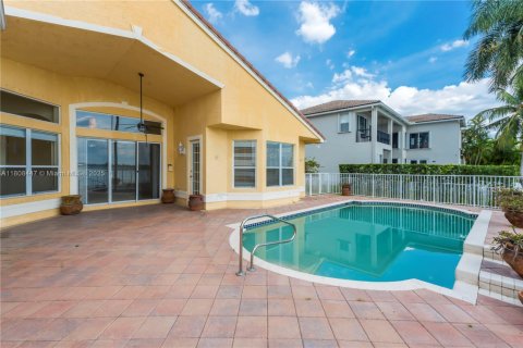 Villa ou maison à vendre à Miramar, Floride: 5 chambres, 274.15 m2 № 1937854 - photo 30