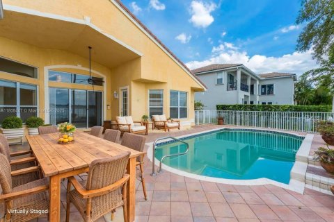 Casa en venta en Miramar, Florida, 5 dormitorios, 274.15 m2 № 1937854 - foto 23