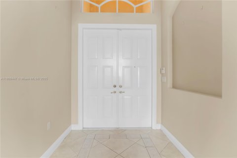 House in Miramar, Florida 5 bedrooms, 274.15 sq.m. № 1937854 - photo 29