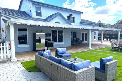 Villa ou maison à vendre à Hialeah, Floride: 3 chambres, 242.29 m2 № 2023765 - photo 15