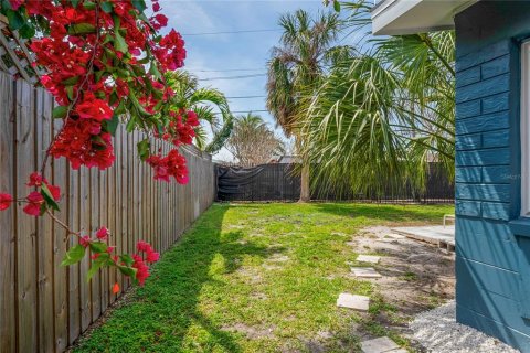 Propiedad comercial en venta en Treasure Island, Florida, 2 dormitorios, 159.23 m2 № 1906693 - foto 10