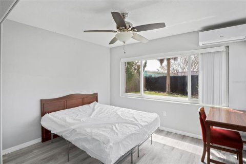 Propiedad comercial en venta en Treasure Island, Florida, 2 dormitorios, 159.23 m2 № 1906693 - foto 24