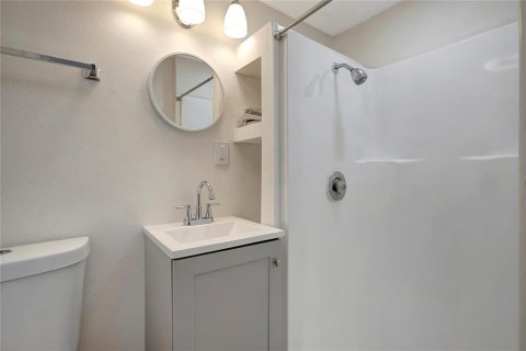 Duplex in Tampa, Florida 11 bedrooms, 307.41 sq.m. № 1549096 - photo 22