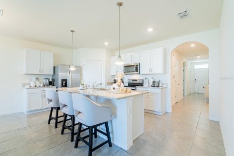 House in Wesley Chapel, Florida 4 bedrooms, 171.5 sq.m. № 1757030 - photo 7